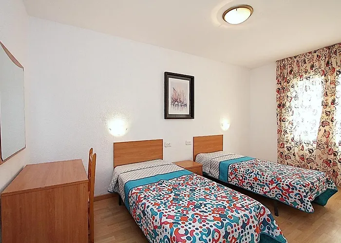 Апартаменты Nautic Льорет-де-Мар